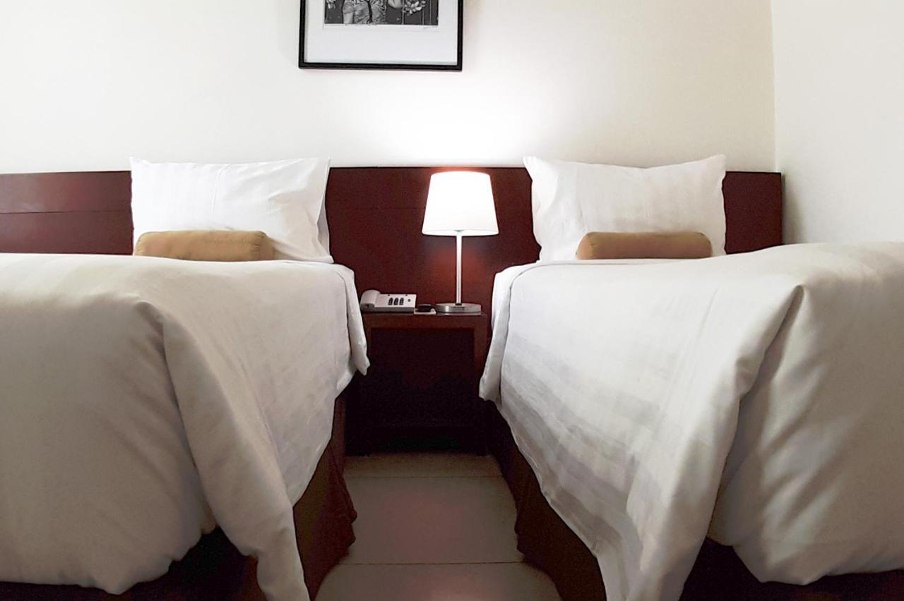 Park Hotel Cawang Jakarta Exteriör bild