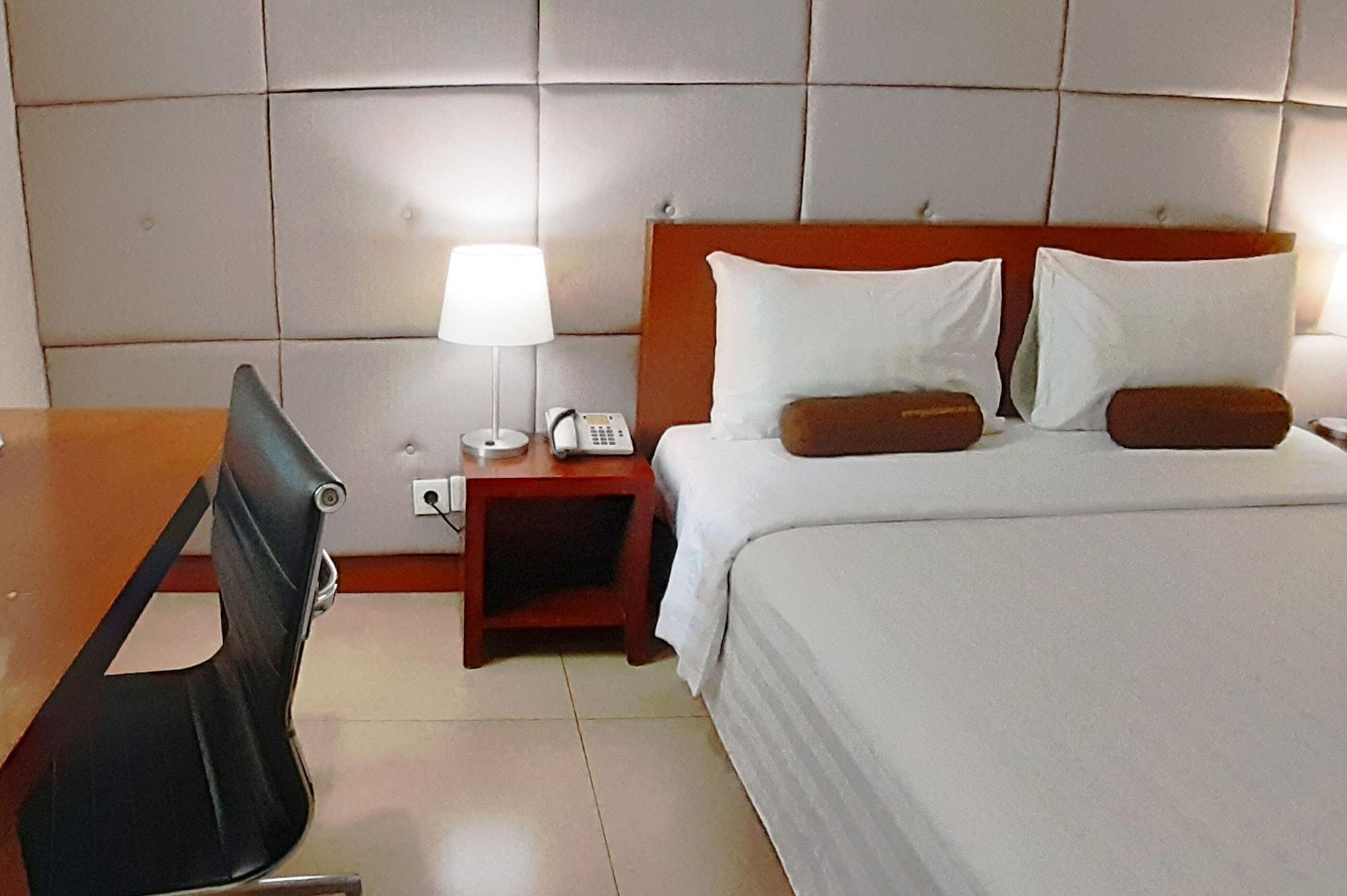 Park Hotel Cawang Jakarta Exteriör bild
