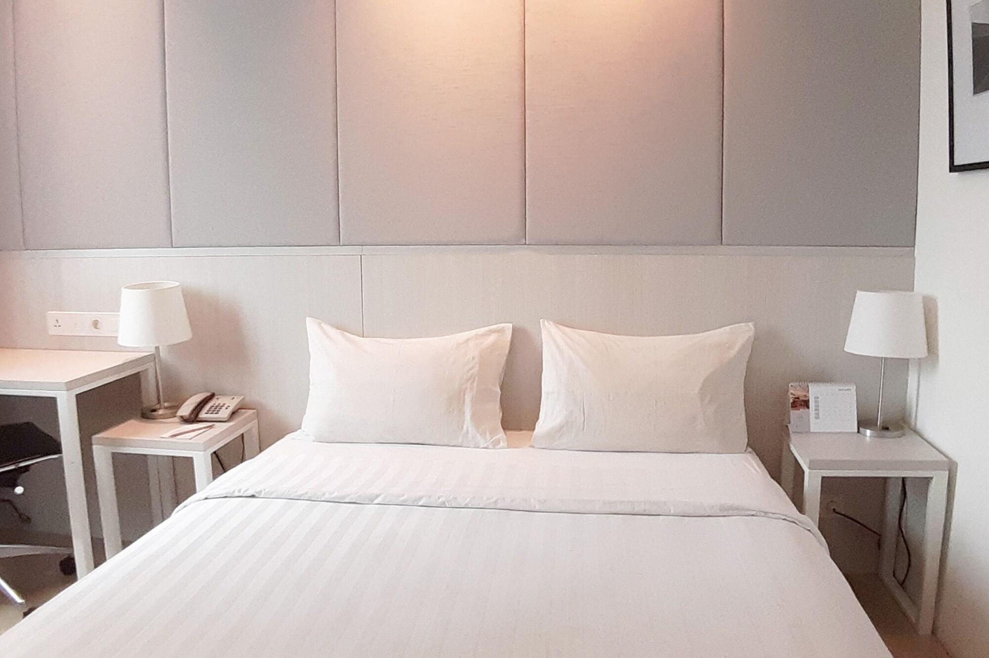Park Hotel Cawang Jakarta Exteriör bild