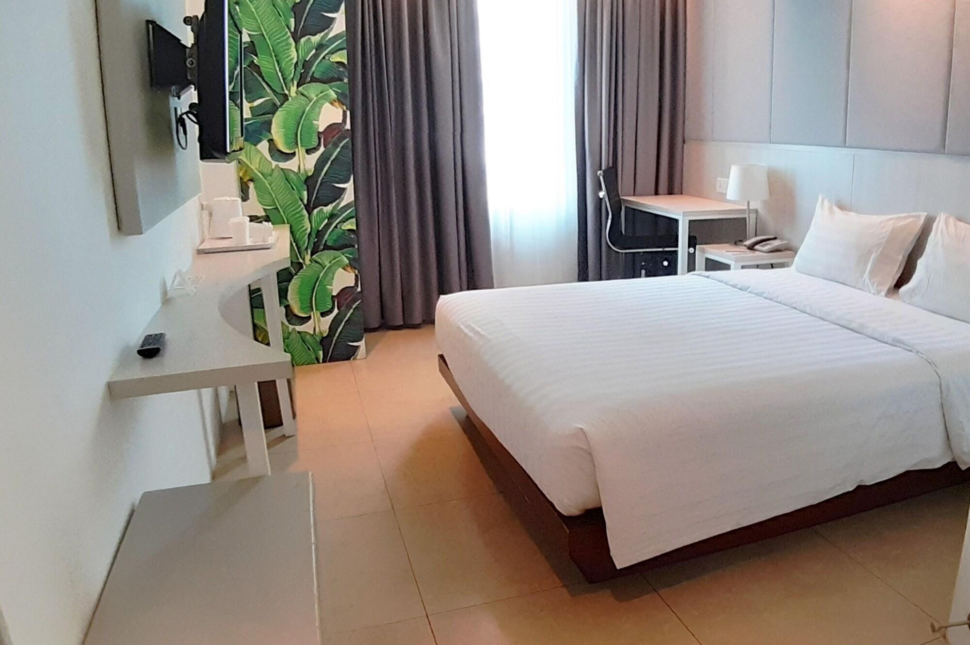 Park Hotel Cawang Jakarta Exteriör bild