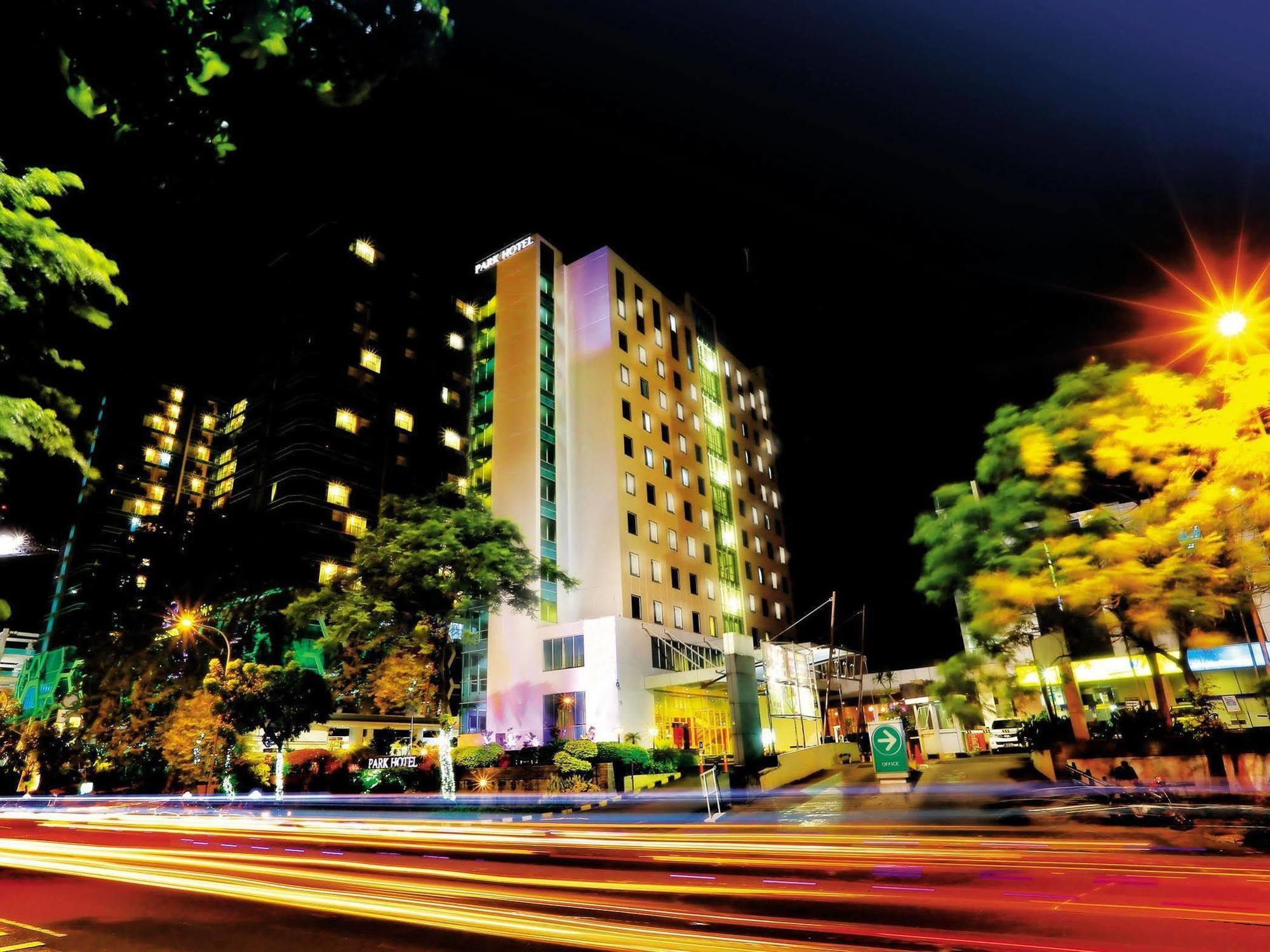 Park Hotel Cawang Jakarta Exteriör bild