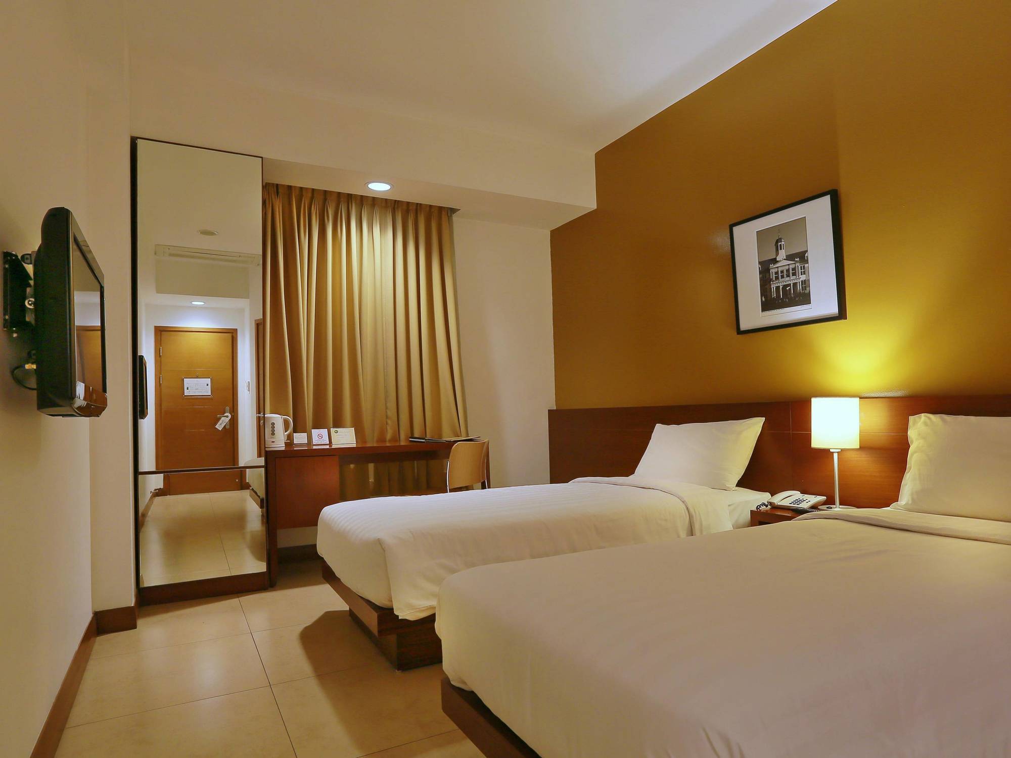 Park Hotel Cawang Jakarta Exteriör bild