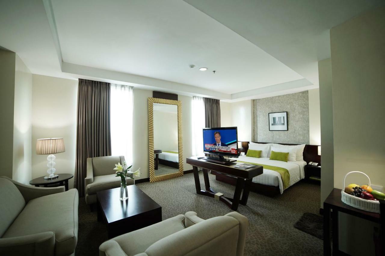 Park Hotel Cawang Jakarta Exteriör bild
