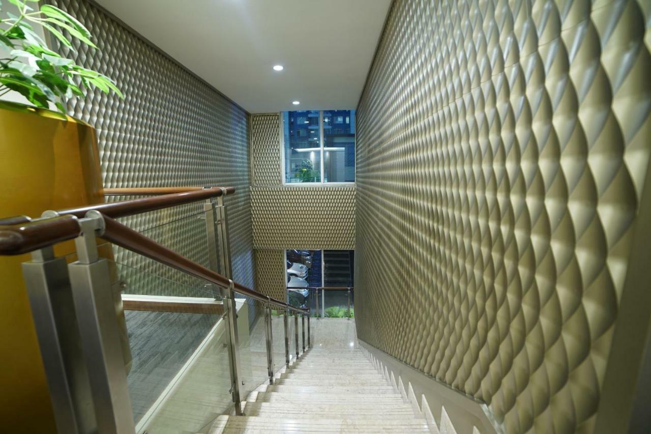 Park Hotel Cawang Jakarta Exteriör bild