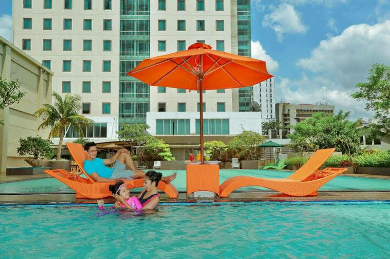 Park Hotel Cawang Jakarta Exteriör bild